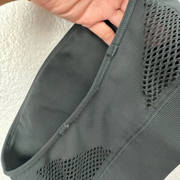 Alo Seamless Strapless Bandeau Ribbed Sports Bra Non Wired Non Padded Stretchy B - Picture 7 of 7